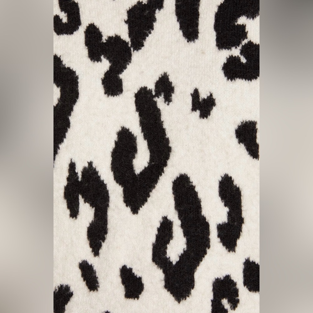 Something Navy Sweater - Picture 6 of 9